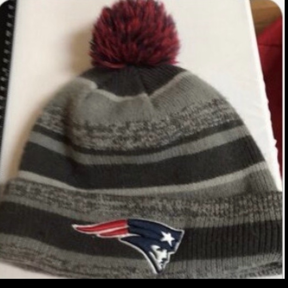 NFL New England Patriots gray , blue & red  fleece lined knit hat with Pom Pom
